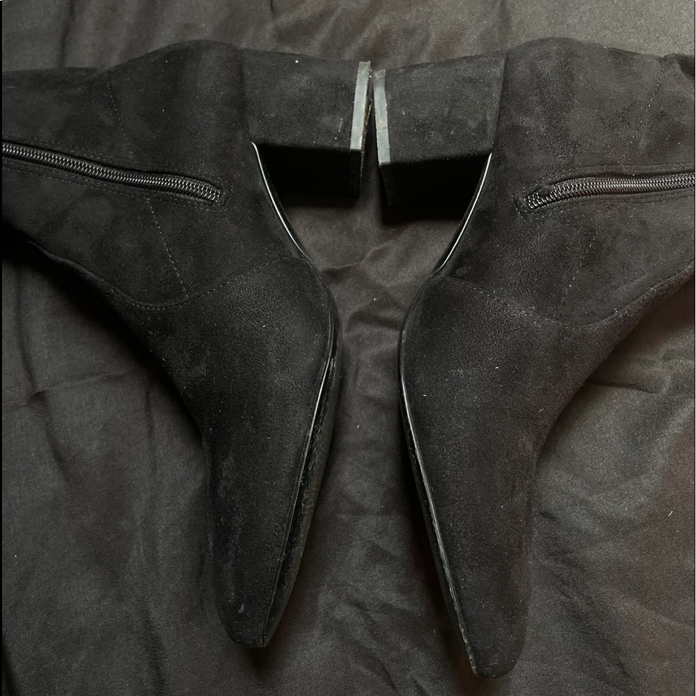 Aldo black ankle suede boots